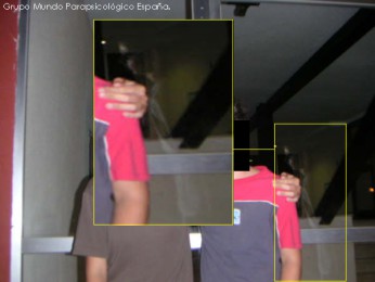 ¿Espectro o reflejo? ¿Espectro o reflejo?